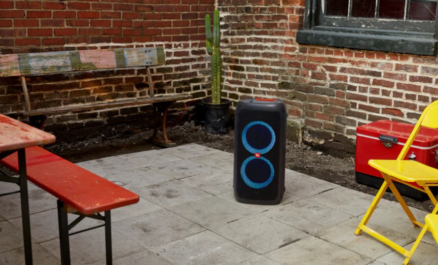 jbl partybox 100 bluetooth hangszoro 1600x1000 27507
